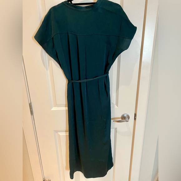 Wedding guest dress!! Banana Republic Factory - Picture 2 of 6